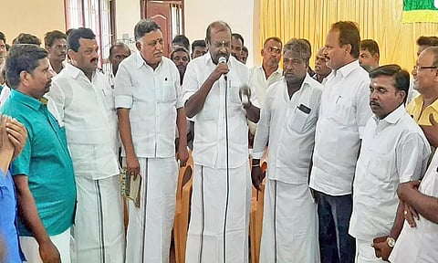 விழாவில் முன்னாள் அமைச்சர் நத்தம் விசுவநாதன் பேசினார்.