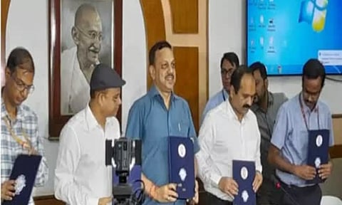 பீகாரில் சாதிவாரி கணக்கெடுப்பு வெளியீடு: பிற்படுத்தப்பட்டோர் 63 சதவீதம்