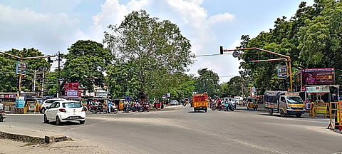 அகலப்படுத்தப்பட உள்ள ஆவின் சிக்னல்.