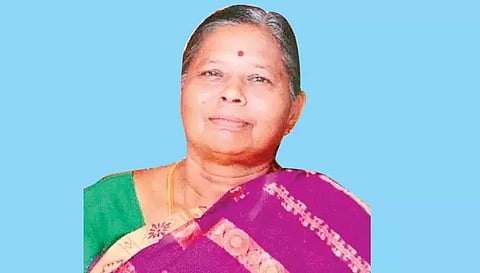 மூதாட்டியை கொலை செய்த கும்பலை பிடிக்க 5 தனிப்படைகள் அமைத்து விசாரணை