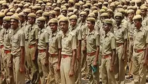 ஊர்க்காவல்படை காலிப் பணியிடங்களுக்கு விண்ணப்பம் விநியோகம்