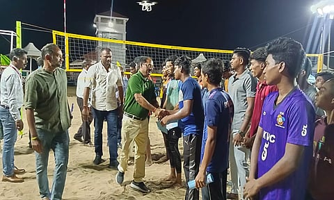 காரைக்காலில்ஊழல் தடுப்பு விழிப்புணர்வு வாரத்தை முன்னிட்டு பீச் வாலிபால் போட்டி