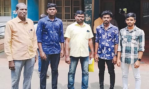 செல்போன் டவர் அமைக்க எதிர்ப்பு தெரிவித்து கலெக்டர் அலுவலகத்தில் மனு