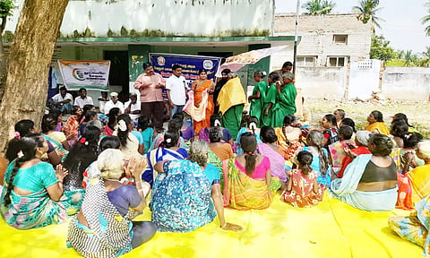 வேப்பங்குப்பம் ஊராட்சியில் தூய்மை பணியாளர்கள் கவுரவிப்பு