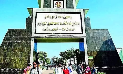 கோவை உயிரியல் பூங்கா மூடப்பட்டதால் பறவைகள், பாம்புகள், ஆமைகள் வண்டலூர் பூங்காவுக்கு வந்தன