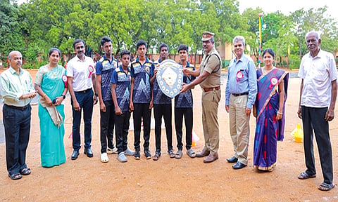 ஆலங்குளம் ராமகிருஷ்ணா பள்ளியில் விளையாட்டு விழா
