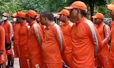 தமிழ்நாடு காவல்துறை சார்பில் தயார் நிலையில் 18 பேரிடர் மீட்புகுழு: அவசர கட்டுப்பாட்டு அறை அமைப்பு
