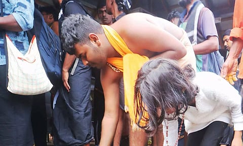 கண்காணிப்பை அதிகரிக்க சபரிமலையில் ஹெலிபேட் அவசியம்- கேரள அரசுக்கு போலீசார் பரிந்துரை