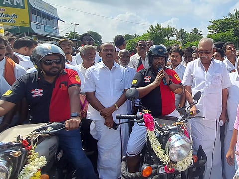 பெரம்பலூரில் தி.மு.க. பைக் பேரணிக்கு வரவேற்பு