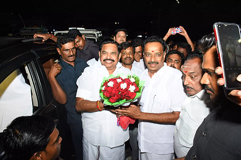 எடப்பாடி பழனிச்சாமிக்கு வரவேற்பு