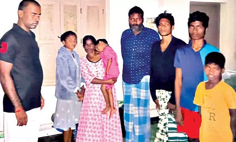 இலங்கையில் இருந்து ஒரே குடும்பத்தை சேர்ந்த 7 பேர் அகதிகளாக இன்று வருகை