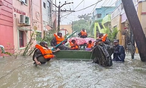 சென்னையில் கனமழையால் இதுவரை 17 பேர் உயிரிழப்பு