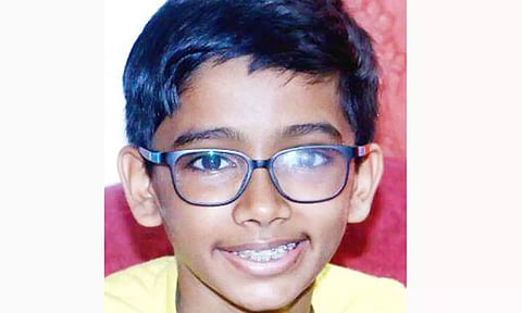 அமெரிக்க மாணவர்களுக்கு வகுப்பு எடுக்கும் அரசு பள்ளி மாணவர்