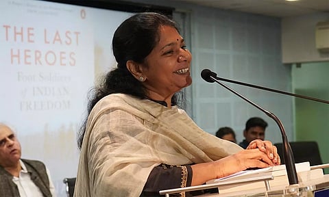 தாங்கள் விரும்பும் கடவுளை மக்கள்தான் முடிவு செய்ய வேண்டும்- கனிமொழி