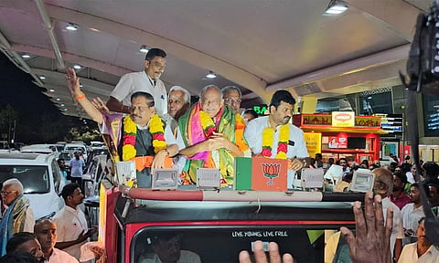 பொன்னையன், நத்தம் விஸ்வநாதன், திண்டுக்கல் சீனிவாசன் இளமையானவர்களா?