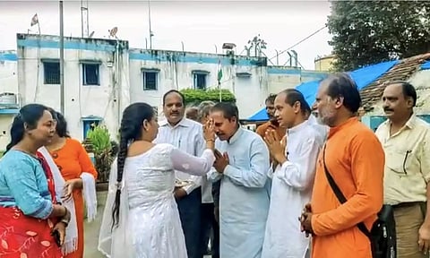 பில்கிஸ் பானு குற்றவாளிக்கு 10 நாள் பரோல்: குஜராத் உயர் நீதிமன்றம்
