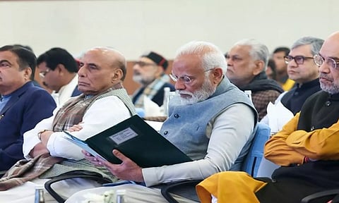 மத்திய அமைச்சர்களுடன் பிரதமர் மோடி ஆலோசனை- தேர்தல் பிரசாரத்தை தீவிரப்படுத்த அறிவுறுத்தல்