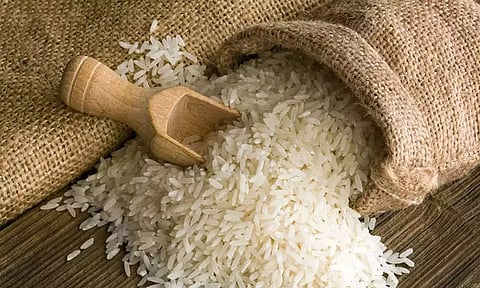 ஊழல் புகார் எதிரொலி: உணவு ஆணைய தலைவர் உள்பட 138 பேர் சஸ்பெண்ட்