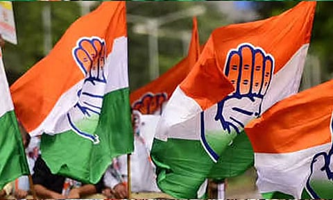 தொண்டர்கள் வருகையால் களைகட்டும் காங்கிரஸ் அலுவலகம்