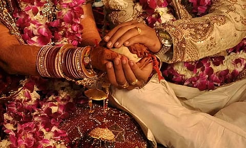 கேரளாவில் 15 வயது சிறுமிக்கு வாலிபருடன் கட்டாய திருமணம்- பெற்றோர் உள்பட 5 பேர் மீது வழக்கு