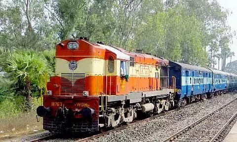 கன்னியாகுமரி-கோவைக்கு சிறப்பு ரெயில்கள்- தெற்கு ரெயில்வே அறிவிப்பு
