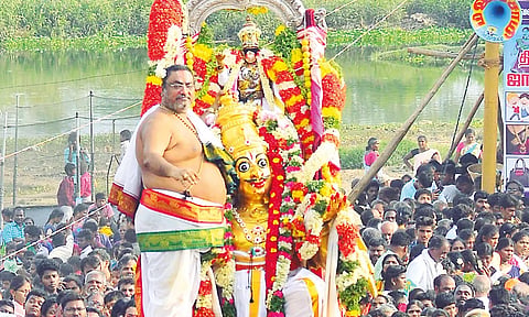 மதுரை சித்திரை திருவிழா: கள்ளழகர் மண்டூக முனிவருக்கு சாப விமோசனம் அளித்த காட்சி