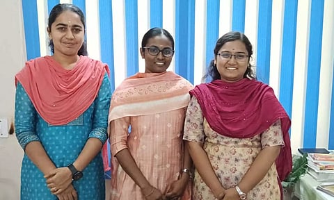 அரசு ஊழியர்கள் 3 பேர் குரூப்-1 தேர்வில் வெற்றி பெற்று சாதனை
