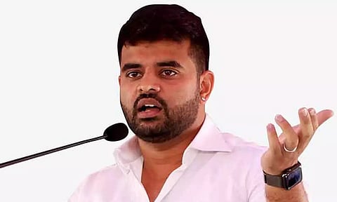 ஆபாச வீடியோ விவகாரம்: பிரஜ்வல் ரேவண்ணாவுக்கு சம்மன் அனுப்பிய சிறப்பு குழு
