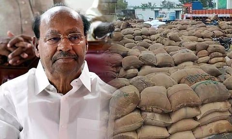மழையால் 12,000 நெல் மூட்டைகள் சேதமடைந்ததை மூடி மறைக்க முயல்வதா?- ராமதாஸ் கண்டனம்