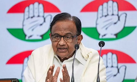டிஜிட்டல் பொருளாதாரத்தில் வேகமான வளர்ச்சி என்றால் வேலையின்மை விகிதம் 42% ஏன்?- ப.சிதம்பரம்
