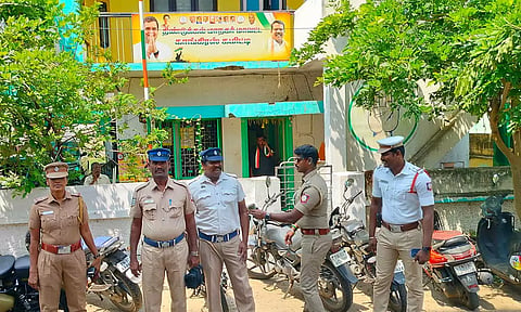 மோடிக்கு மிரட்டல் எதிரொலி- திண்டுக்கல் காங்கிரஸ் அலுவலகத்தில் போலீசார் குவிப்பு