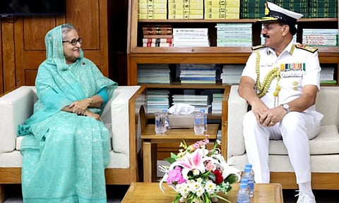 வங்காளதேச பிரதமரை சந்தித்த இந்திய கடற்படை தலைவர்