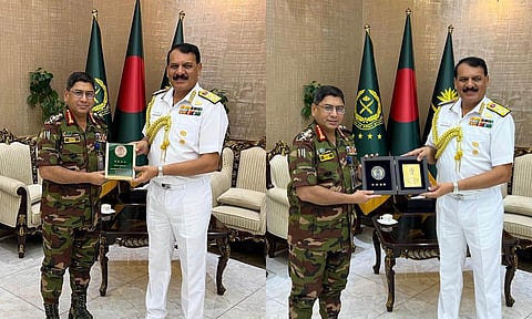 வங்காளதேச ராணுவ தளபதியை சந்தித்து பேசிய இந்திய கடற்படை தலைவர்