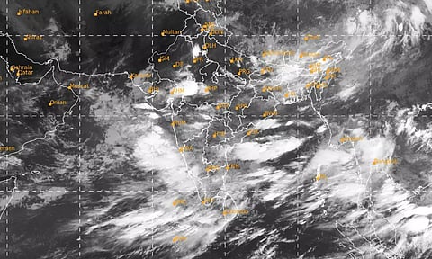 மூன்று மாநிலங்களுக்கு ரெட் அலர்ட் - வானிலை ஆய்வு மையம் எச்சரிக்கை!