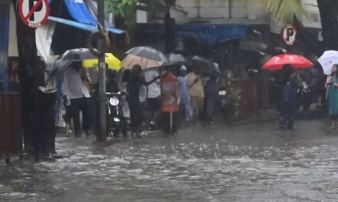 தொடரும் கனமழை - மகாராஷ்டிராவுக்கு ஆரஞ்சு அலெர்ட்