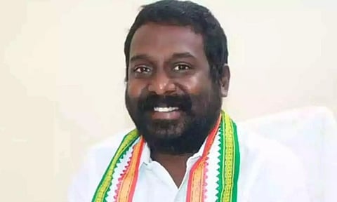 முத்தமிழ் முருகன் மாநாடு: அரசியல் சாயம் பூச வேண்டாம்- விஜய் வசந்த்