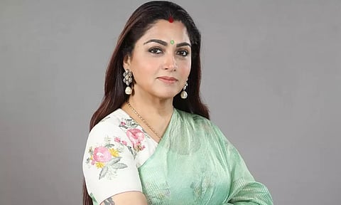 பாதிக்கப்பட்ட பெண்களுடன் ஒரு தாயாகவும் ஒரு பெண்ணாகவும் துணை நிற்கிறேன்- குஷ்பு