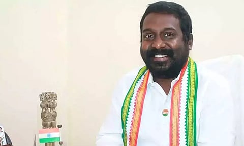 மக்களின் உணர்ச்சிகளுக்கு மதிப்பளிக்க வேண்டும்... விஜய் வசந்த்