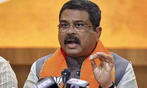 வெற்று வாக்குறுதிகள் மூலம் வாக்குகள்: மாநிலங்களை அதளபாதாளத்திற்கு தள்ளும் எதிர்க்கட்சிகள்- மத்திய மந்திரி