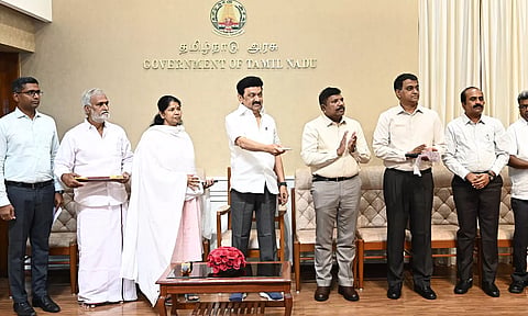 திருச்செந்தூர் கோவிலில் பக்தர்கள் தங்கும் விடுதி- முதலமைச்சர் மு.க.ஸ்டாலின் திறந்து வைத்தார்