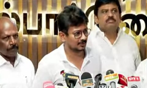 சென்னையில் மின்தடை இல்லை- தயார் நிலையில் 300 நிவாரண முகாம்கள்: உதயநிதி