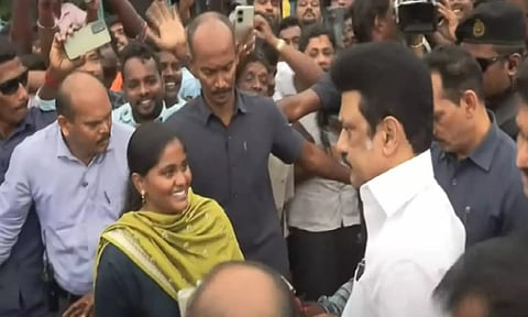 விழுப்புரம் மாவட்டம் மரக்காணத்தில் மழை வெள்ள பாதிப்புகளை ஆய்வு செய்தார் முதலமைச்சர் மு.க.ஸ்டாலின்