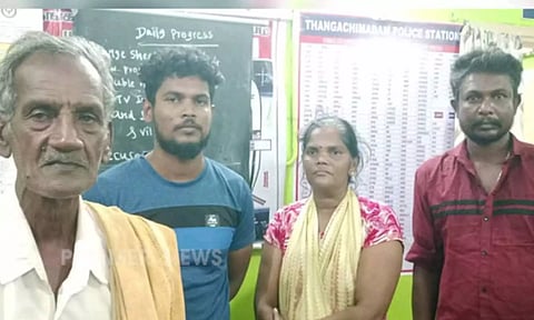 சட்டவிரோதமாக இலங்கைக்கு படகில் செல்ல முயன்ற 4 பேர் கைது