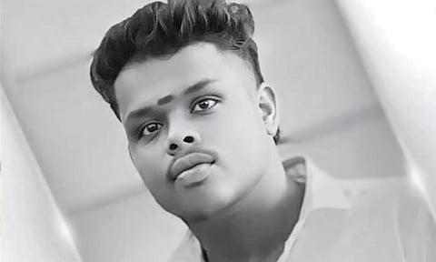 சேரன்மகாதேவியில் துணிகரம்: சட்டக்கல்லூரி மாணவர் கத்தியால் குத்திக் கொலை