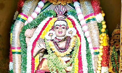 திருஉத்தரகோசமங்கை மரகத நடராஜரை விடிய, விடிய தரிசனம் செய்த பக்தர்கள்