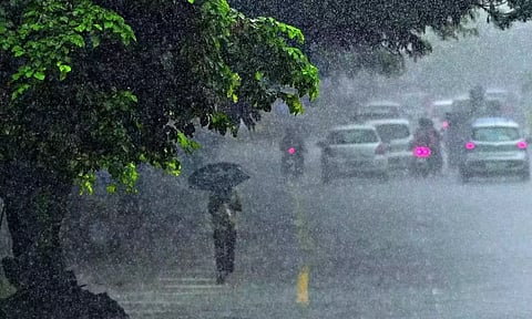 தமிழகத்தின் 15 மாவட்டங்களில் காலை 10 மணி வரை மழைக்கு வாய்ப்பு