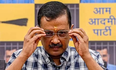 8 எம்.எல்.ஏ.க்கள் விலகல்: டெல்லி தேர்தல் களத்தில் நெருக்கடியில் தவிக்கும் ஆம் ஆத்மி
