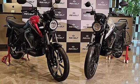 ரிவோல்ட் மோட்டார்ஸ் நிறுவனத்தின் RV BlazeX எலெட்ரிக் பைக் இந்தியாவில் அறிமுகம்