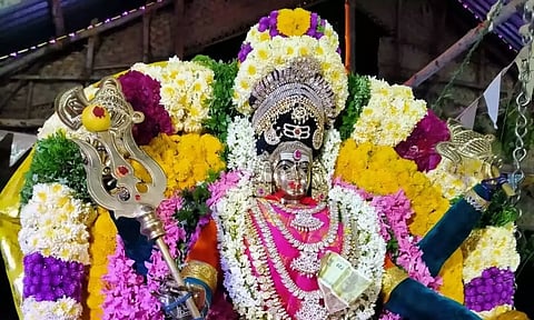 மேல்மலையனூர் அங்காளம்மன் கோவில் மாசி திருவிழா கொடியேற்றம்: நாளை மயானக்கொள்ளை