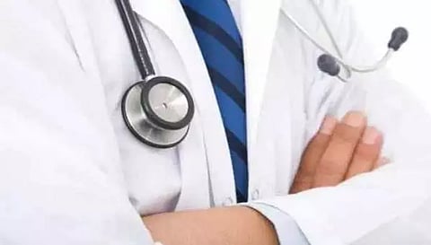 டாக்டர், நர்சு பணியிடங்களுக்கு 24-ந்தேதிக்குள் விண்ணப்பிக்கலாம்: பொது சுகாதாரத்துறை அறிவிப்பு